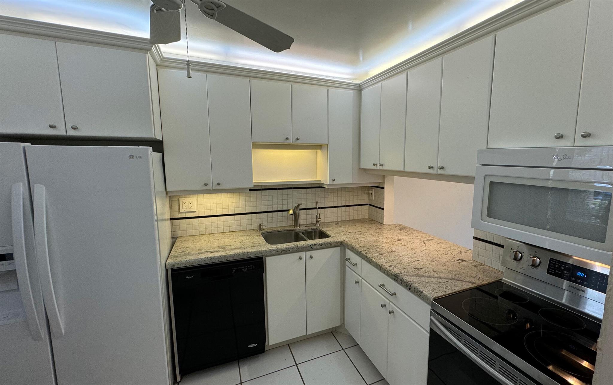 View photos, virtual tours, details... 2647 N Garden Drive 110