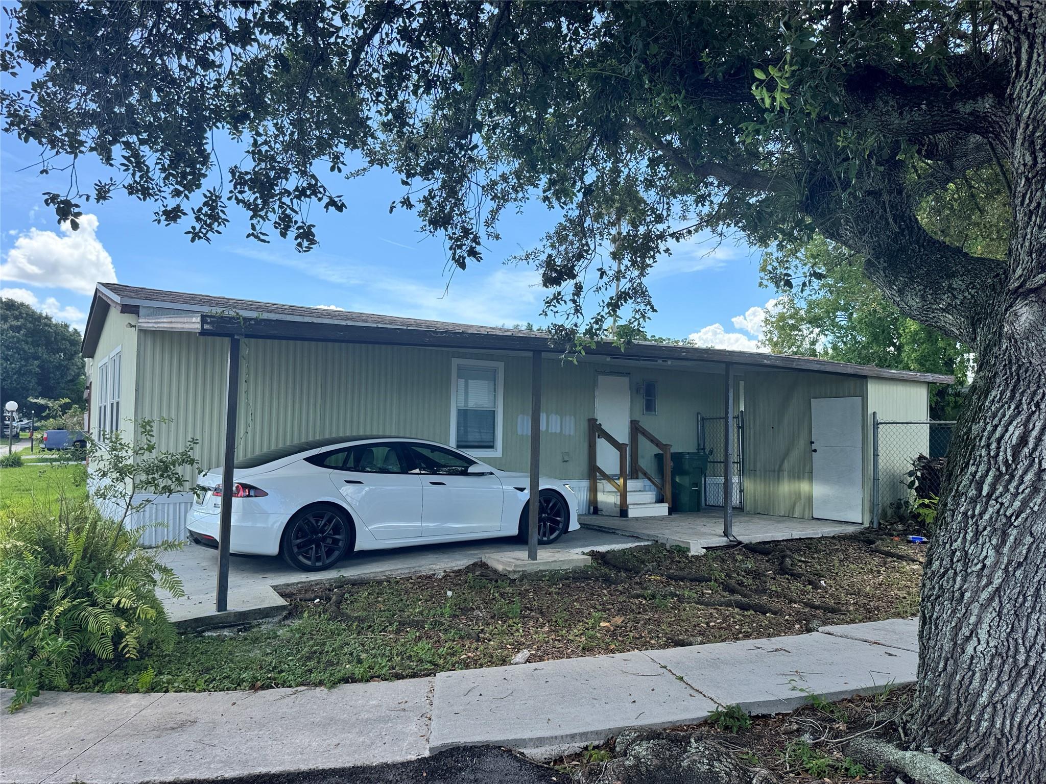 21850 NW 7th Ct