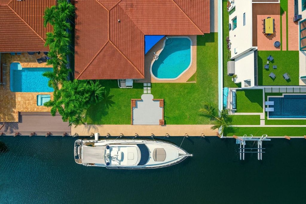 Photo of 3080 NE 43rd Street, Fort Lauderdale, FL 33308 (MLS # F10520556)