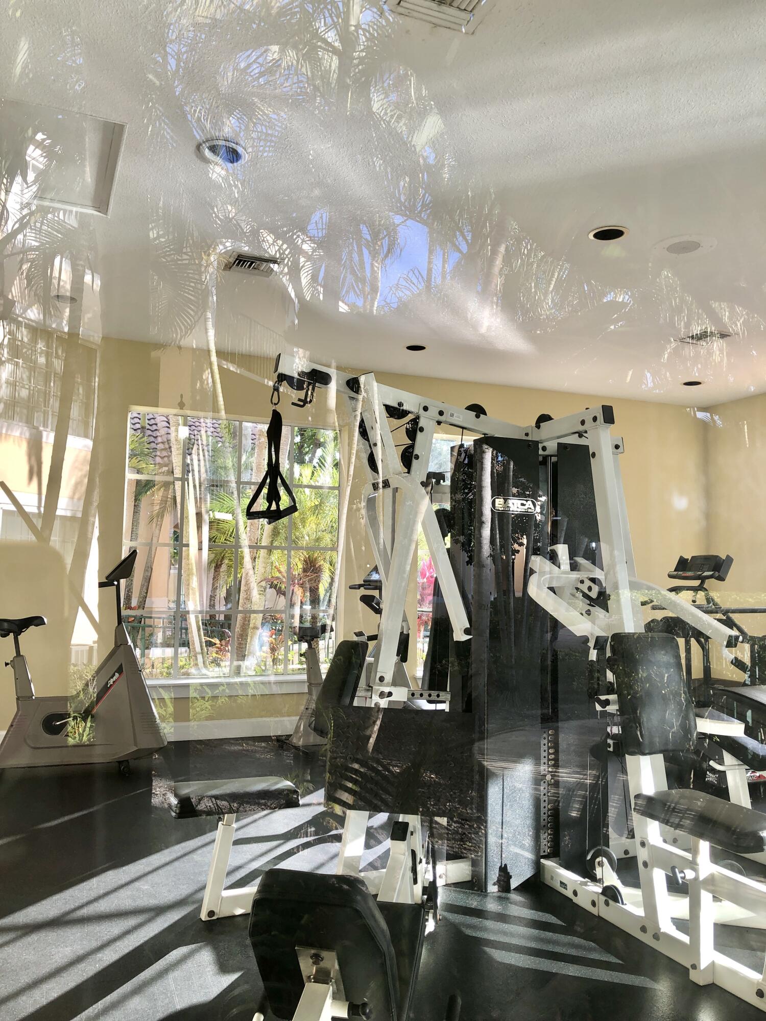 MILANO CONDO - Residential