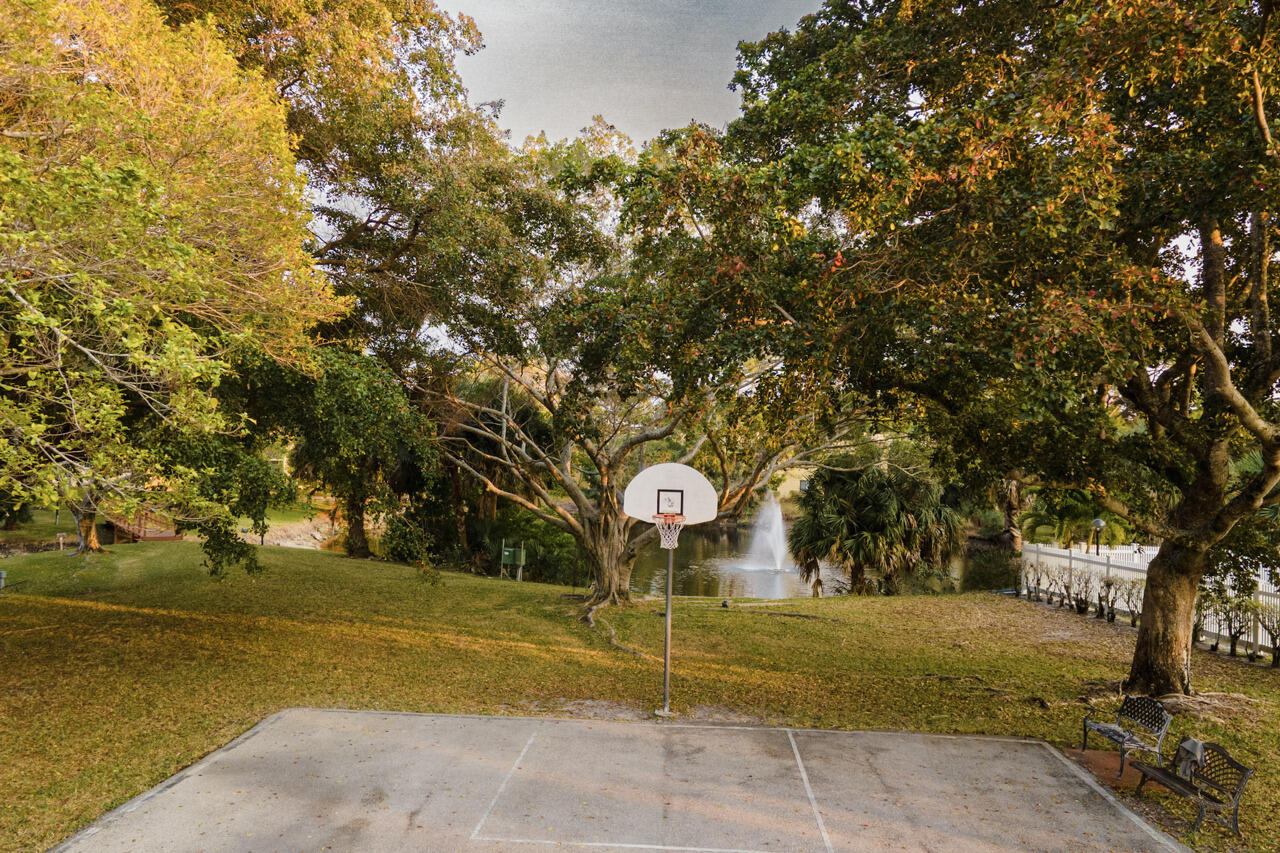 BOCA TERRACE - Residential Lease