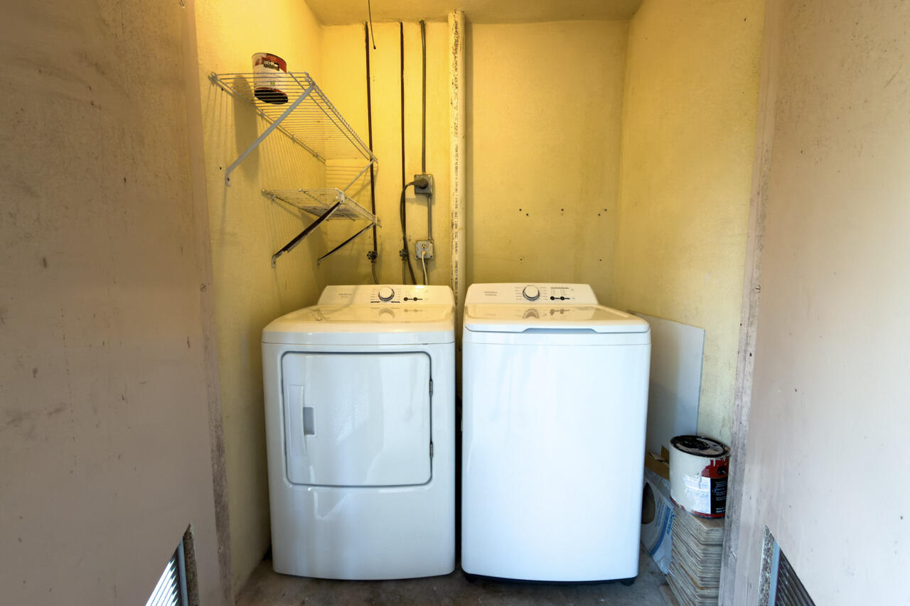 BOCA TERRACE - Residential Lease