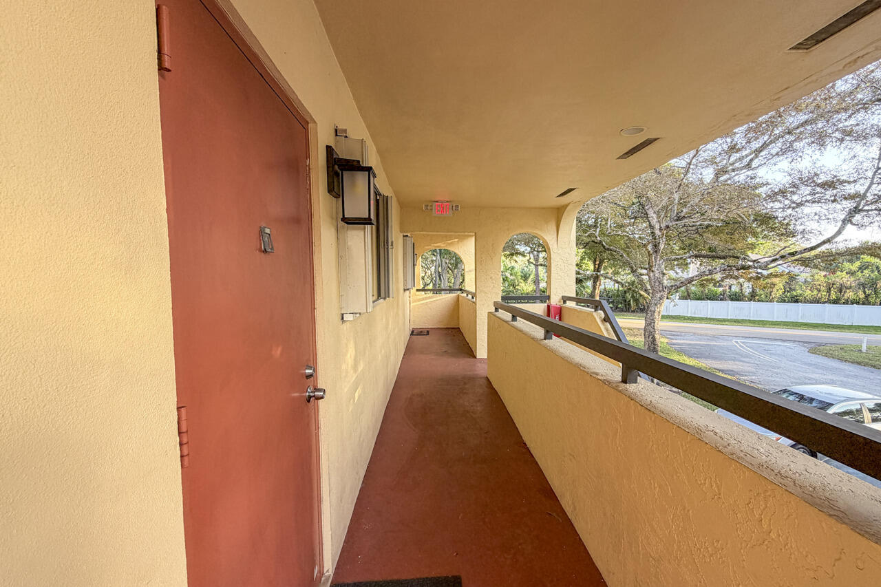 BOCA TERRACE - Residential Lease