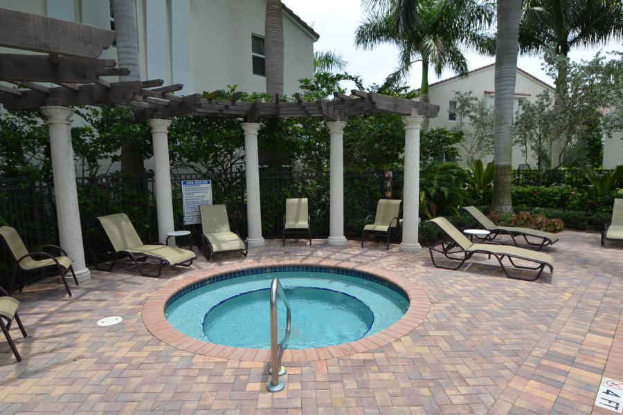 Centra - Residential Lease