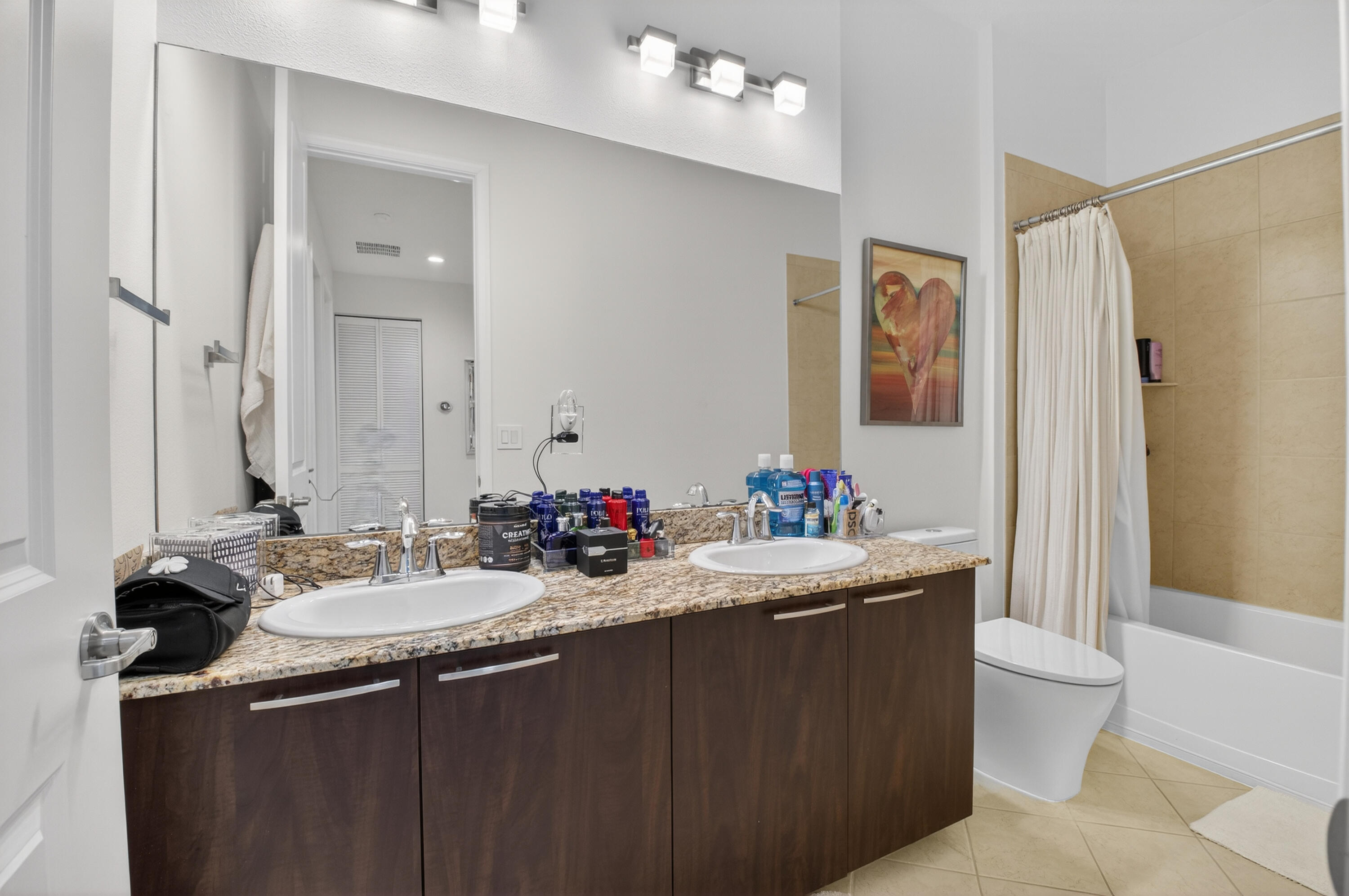 Centra - Residential Lease