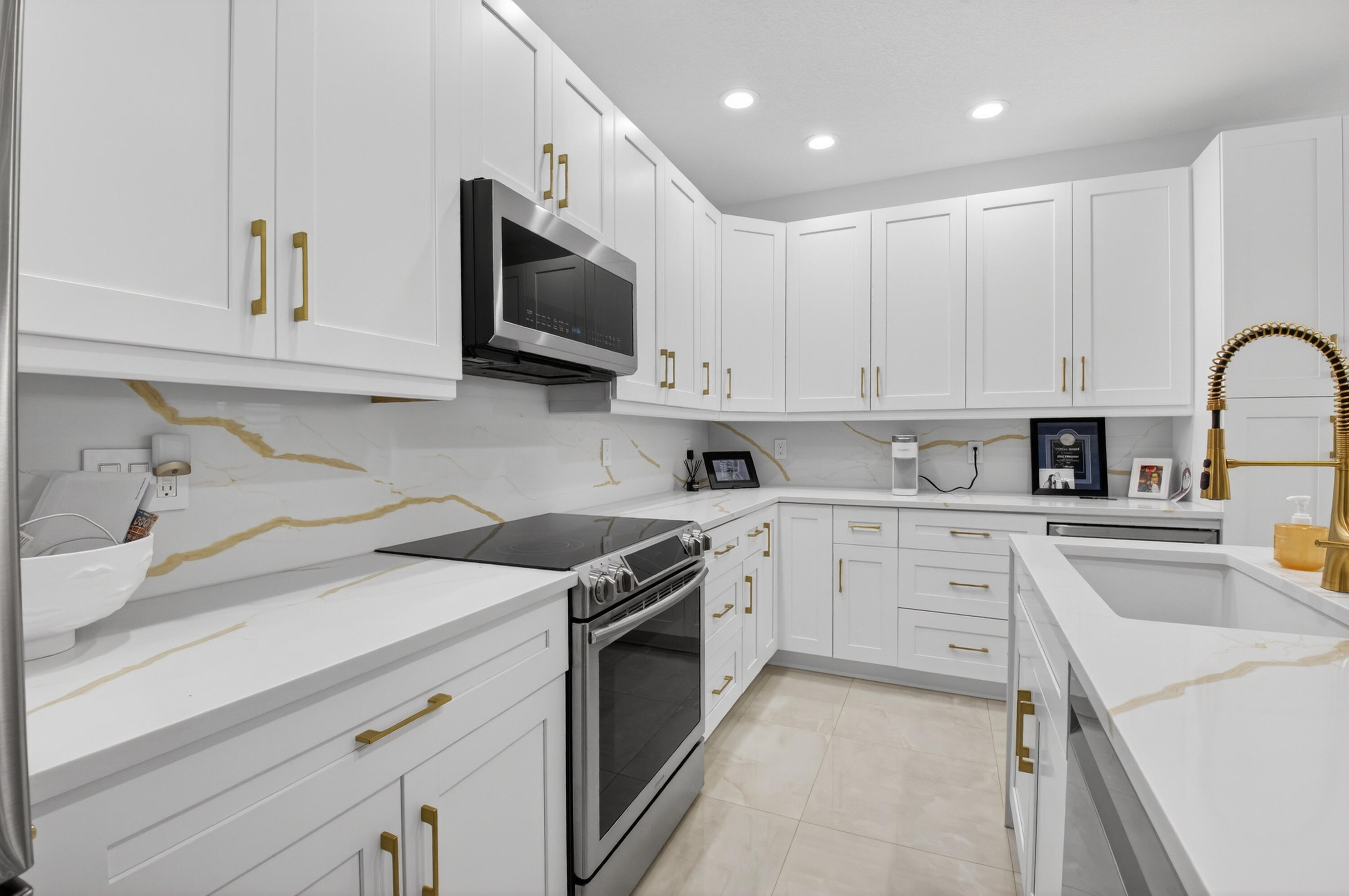 Centra - Residential Lease