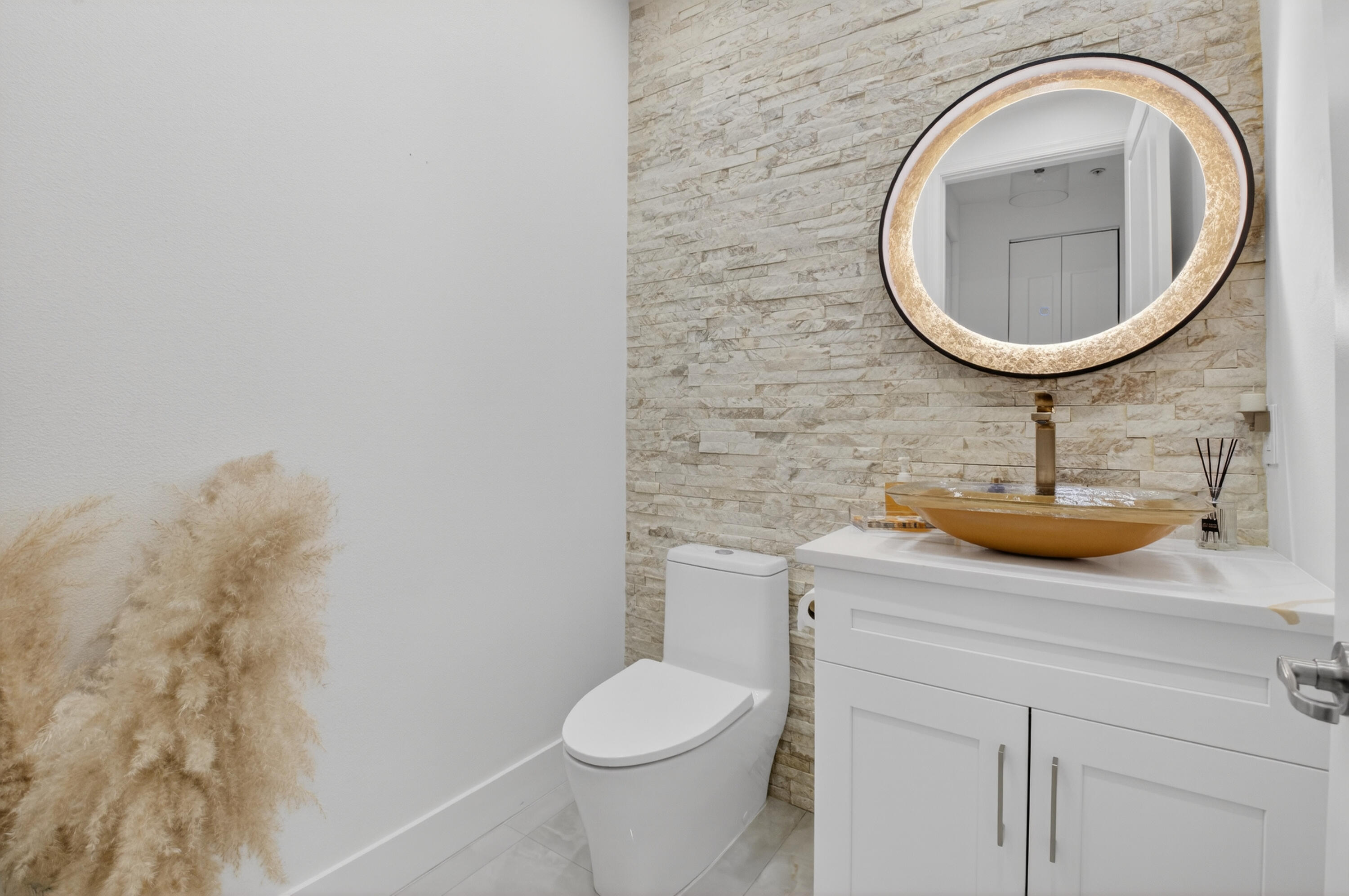 Centra - Residential Lease