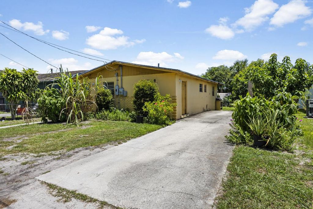 Photo of 14847 SW 170th Avenue, Indiantown, FL 34956 (MLS # R11110307)