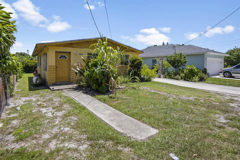 Photo of 14847 SW 170th Avenue, Indiantown, FL 34956 (MLS # R11110307)