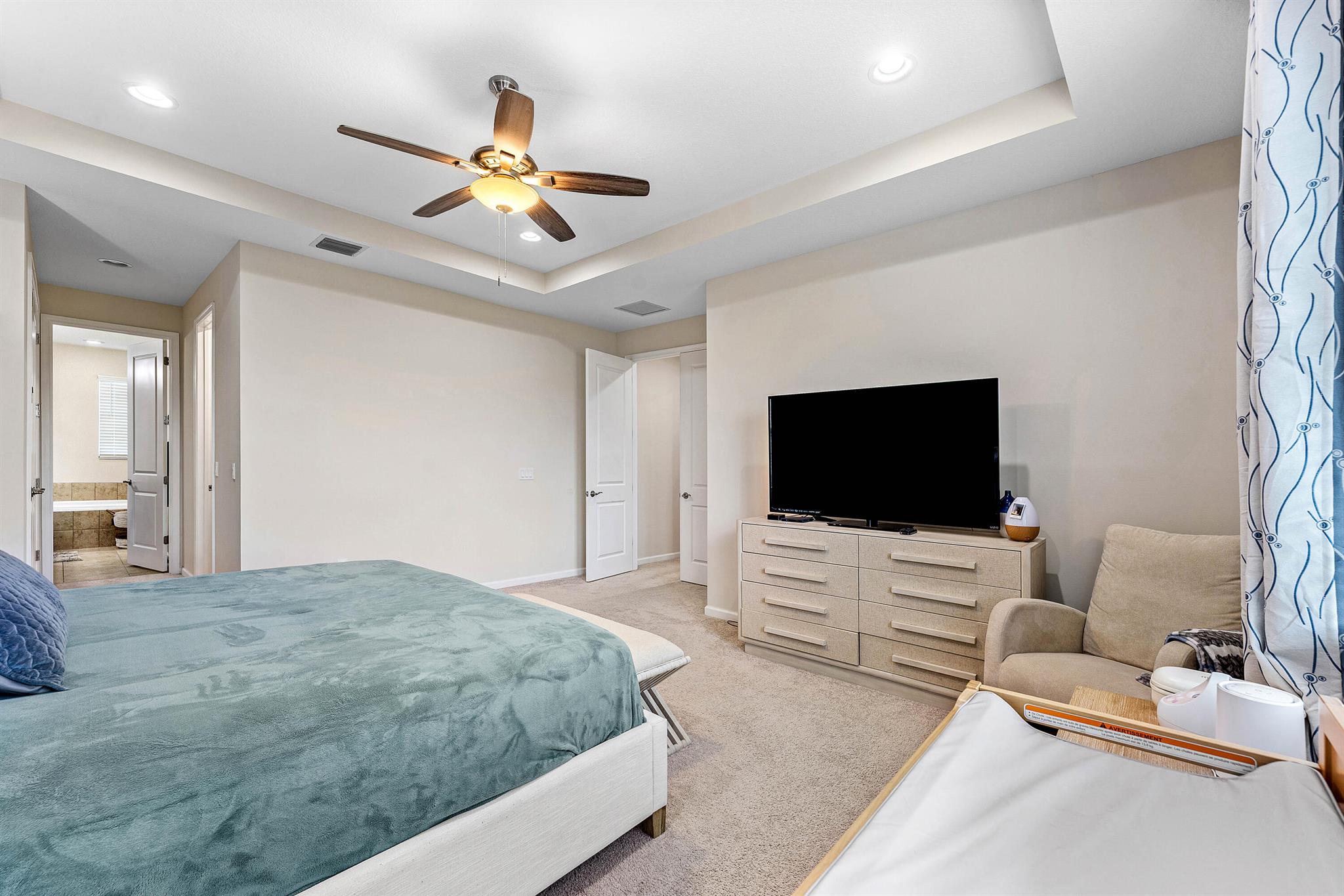 CROSSINGS OF WESTLAKE - Residential Lease