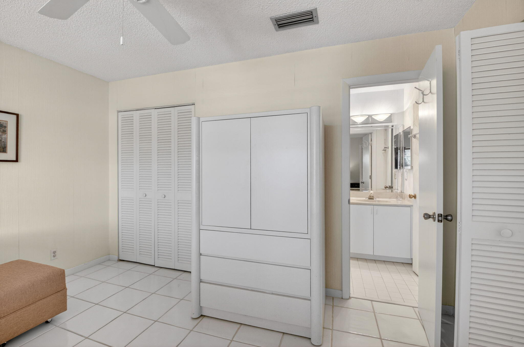 PALM GREENS AT VILLA DEL RAY CONDO II - Residential