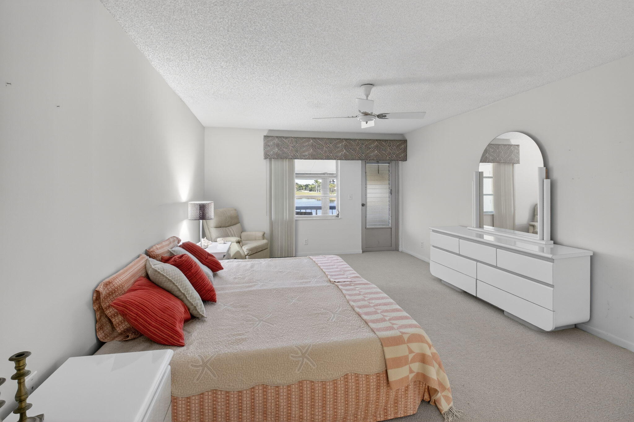 PALM GREENS AT VILLA DEL RAY CONDO II - Residential