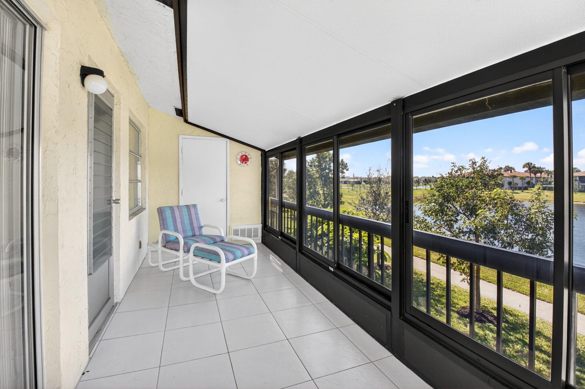 PALM GREENS AT VILLA DEL RAY CONDO II - Residential