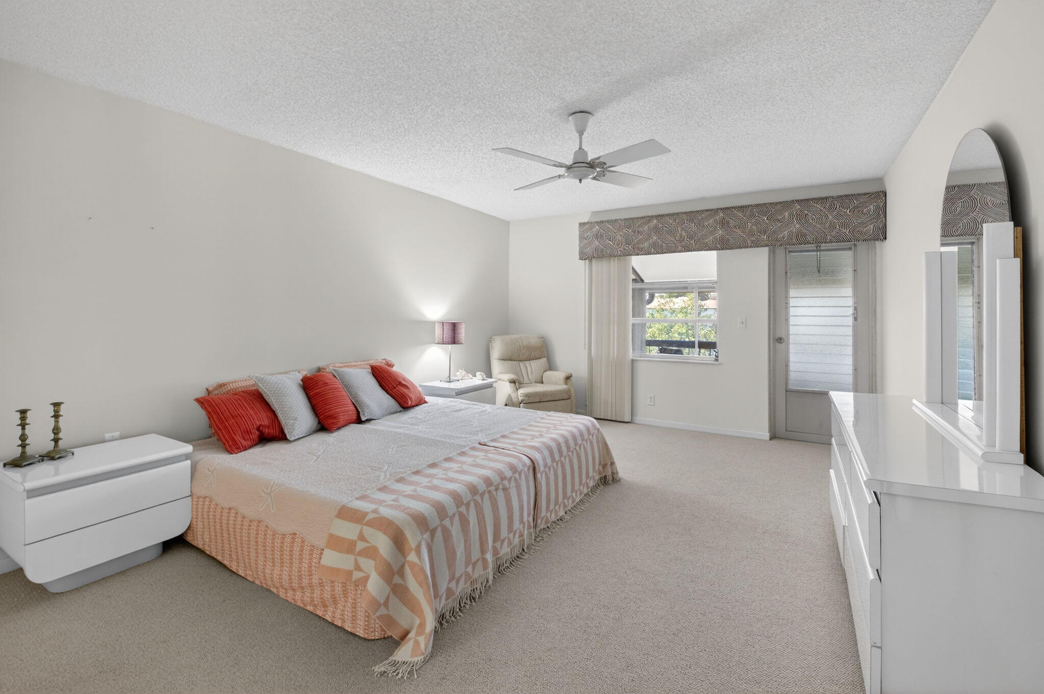 PALM GREENS AT VILLA DEL RAY CONDO II - Residential