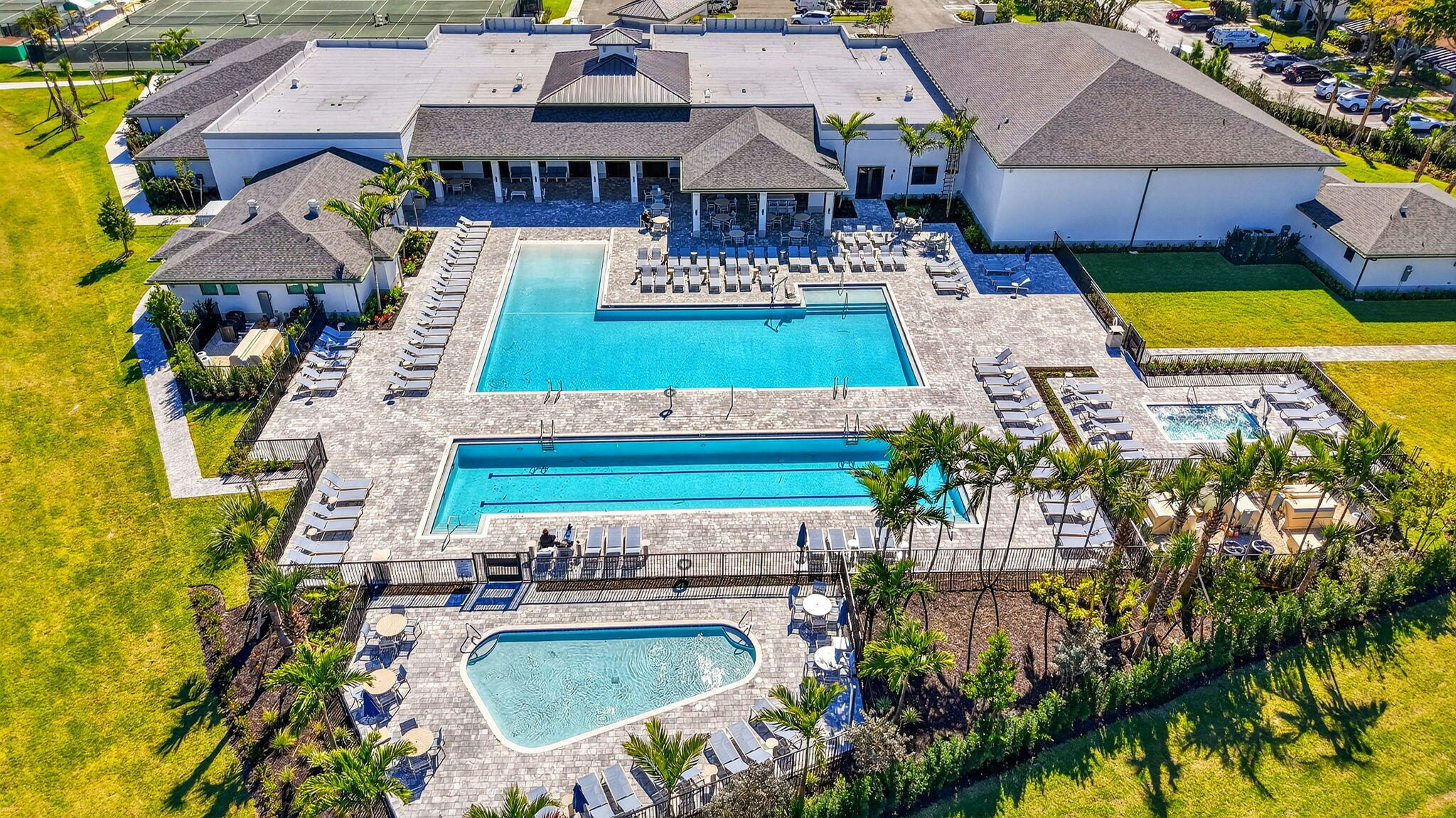 PALM GREENS AT VILLA DEL RAY CONDO II - Residential