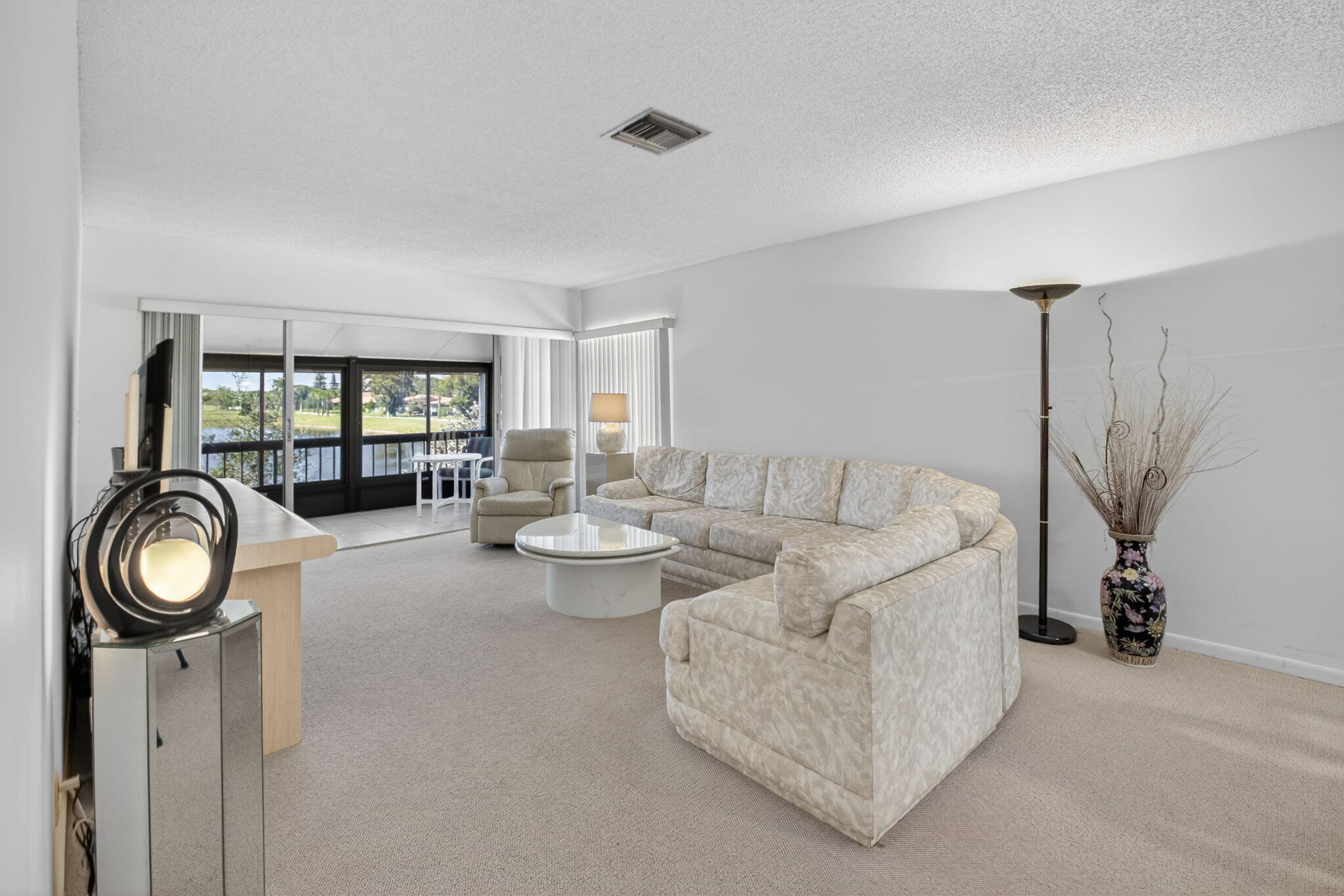 PALM GREENS AT VILLA DEL RAY CONDO II - Residential