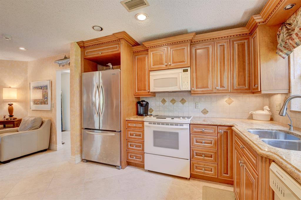 VILLE DE CAPRI / POLO CLUB - Residential