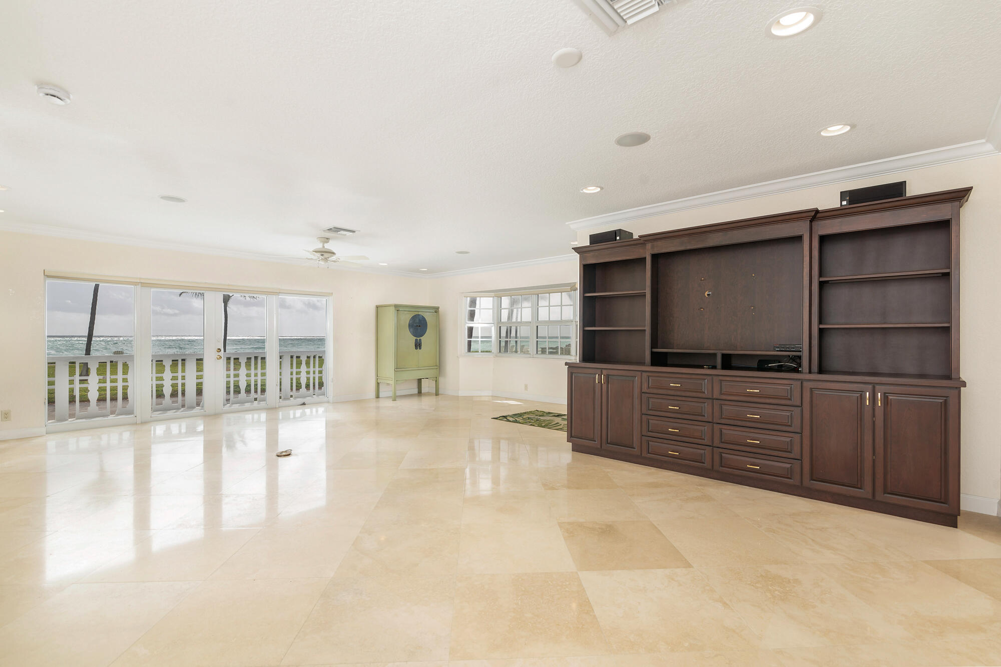 COLONIAL RIDGE CORP - Residential