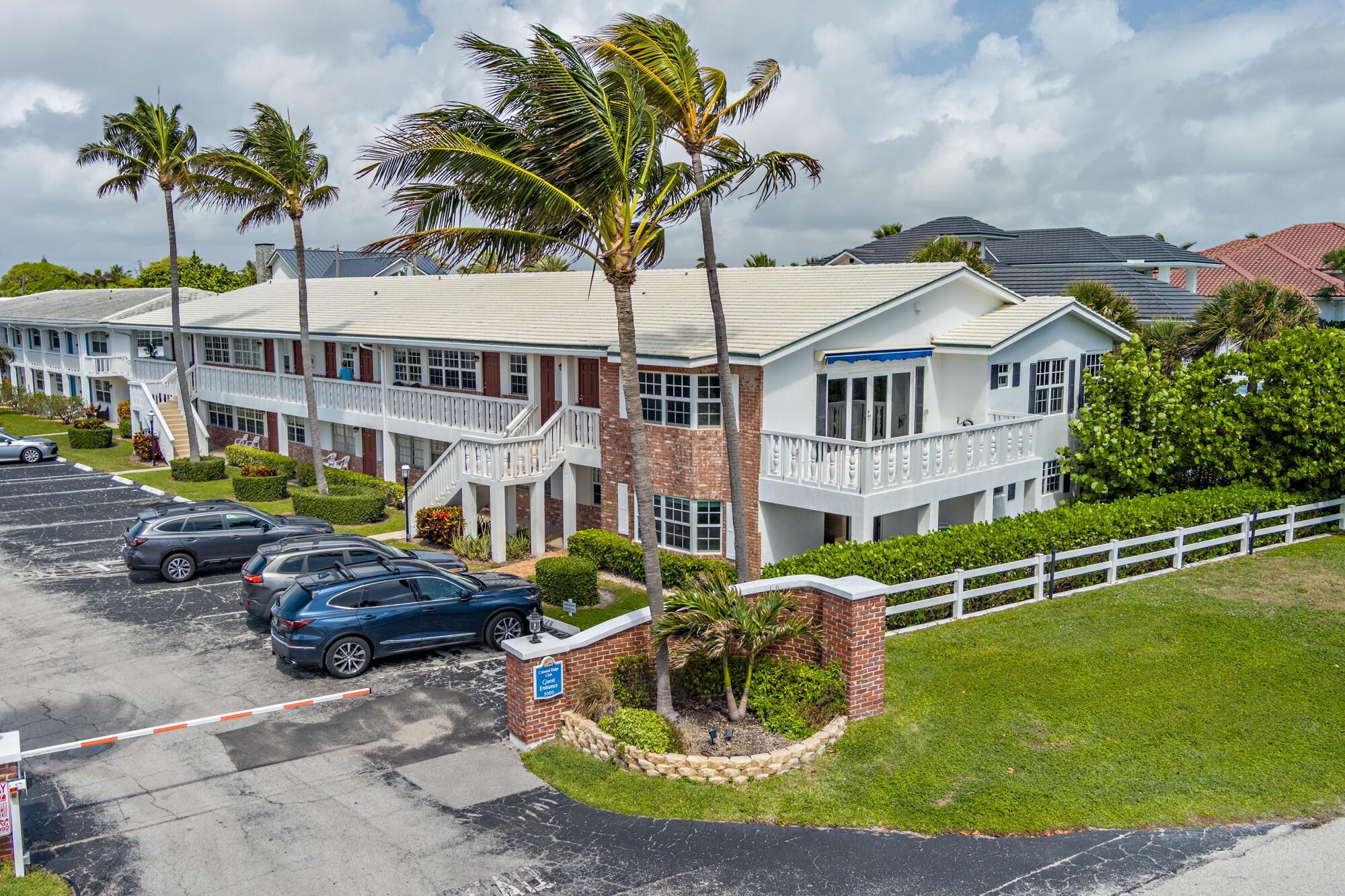 COLONIAL RIDGE CORP - Residential