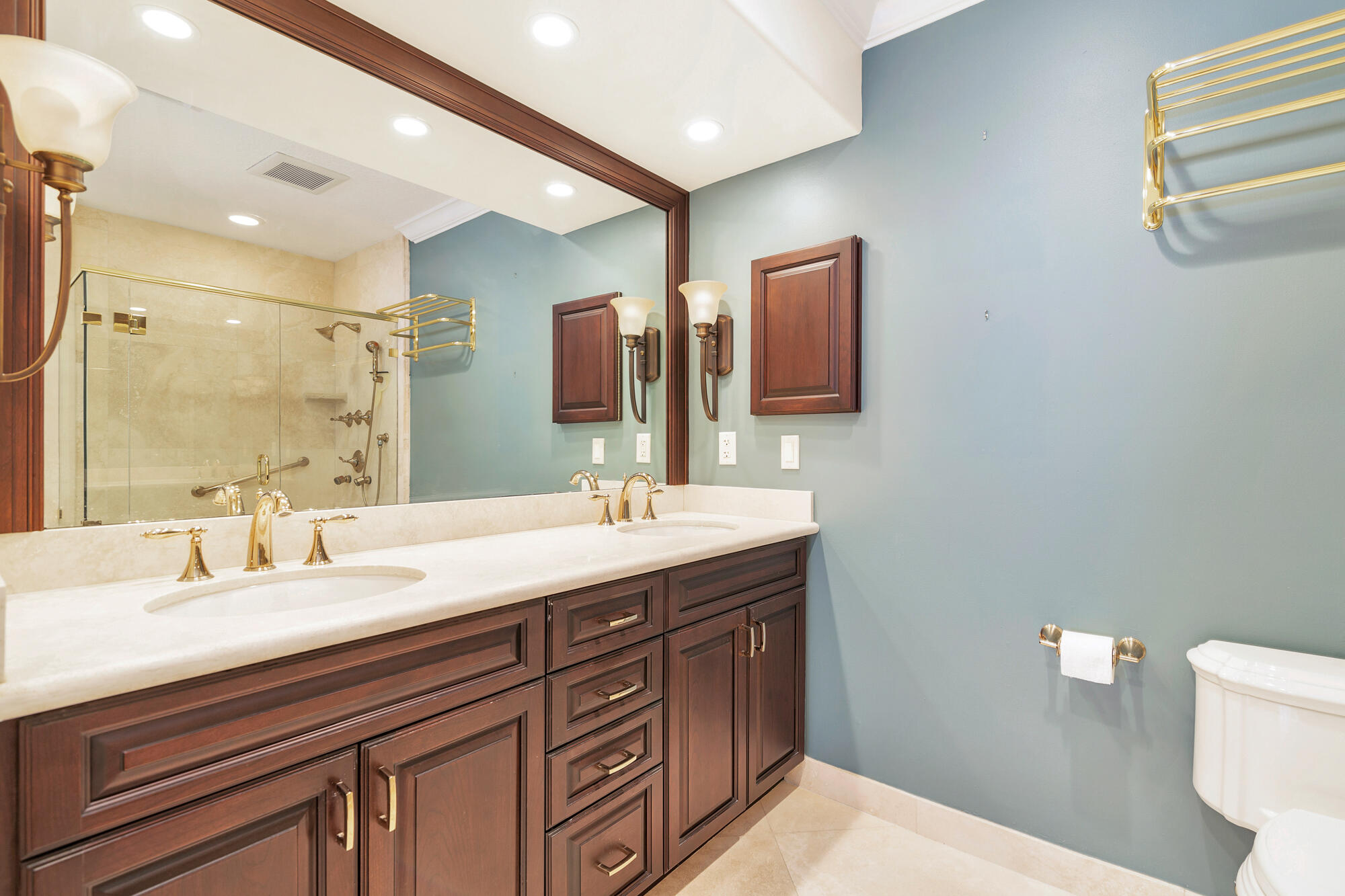 COLONIAL RIDGE CORP - Residential