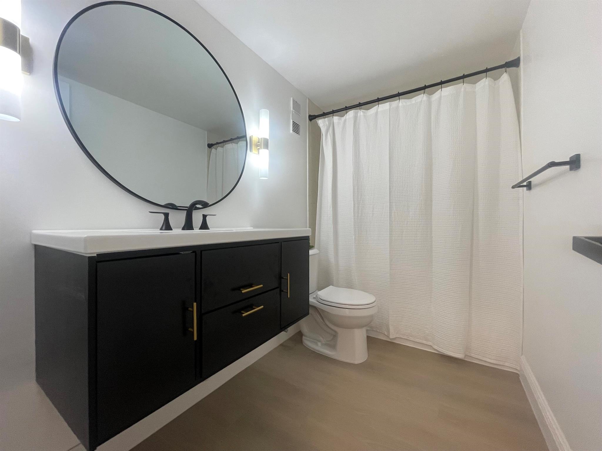 Move in ready !!!Beautiful and updated modern 2/2 apartment located on the second floor water views from both extra large balconies. just minutes away from everything you 'll need.bring the family and feel right at home.