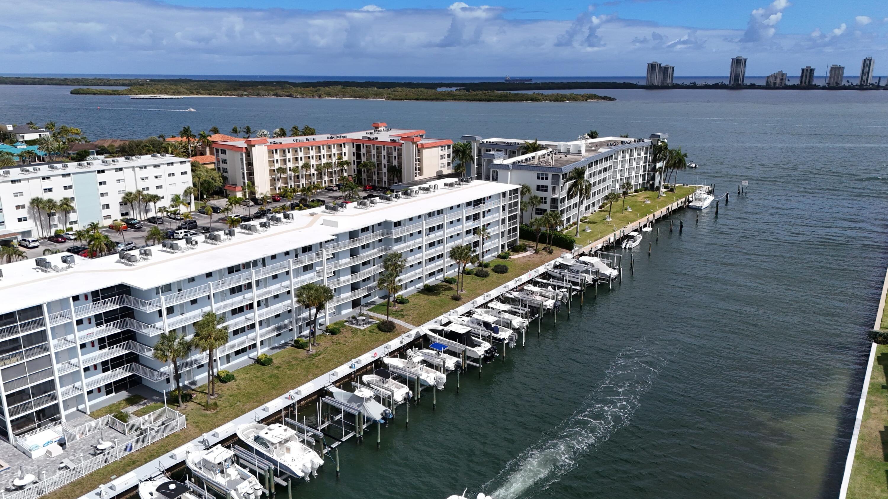 PARADISE VILLAS CONDO - Residential