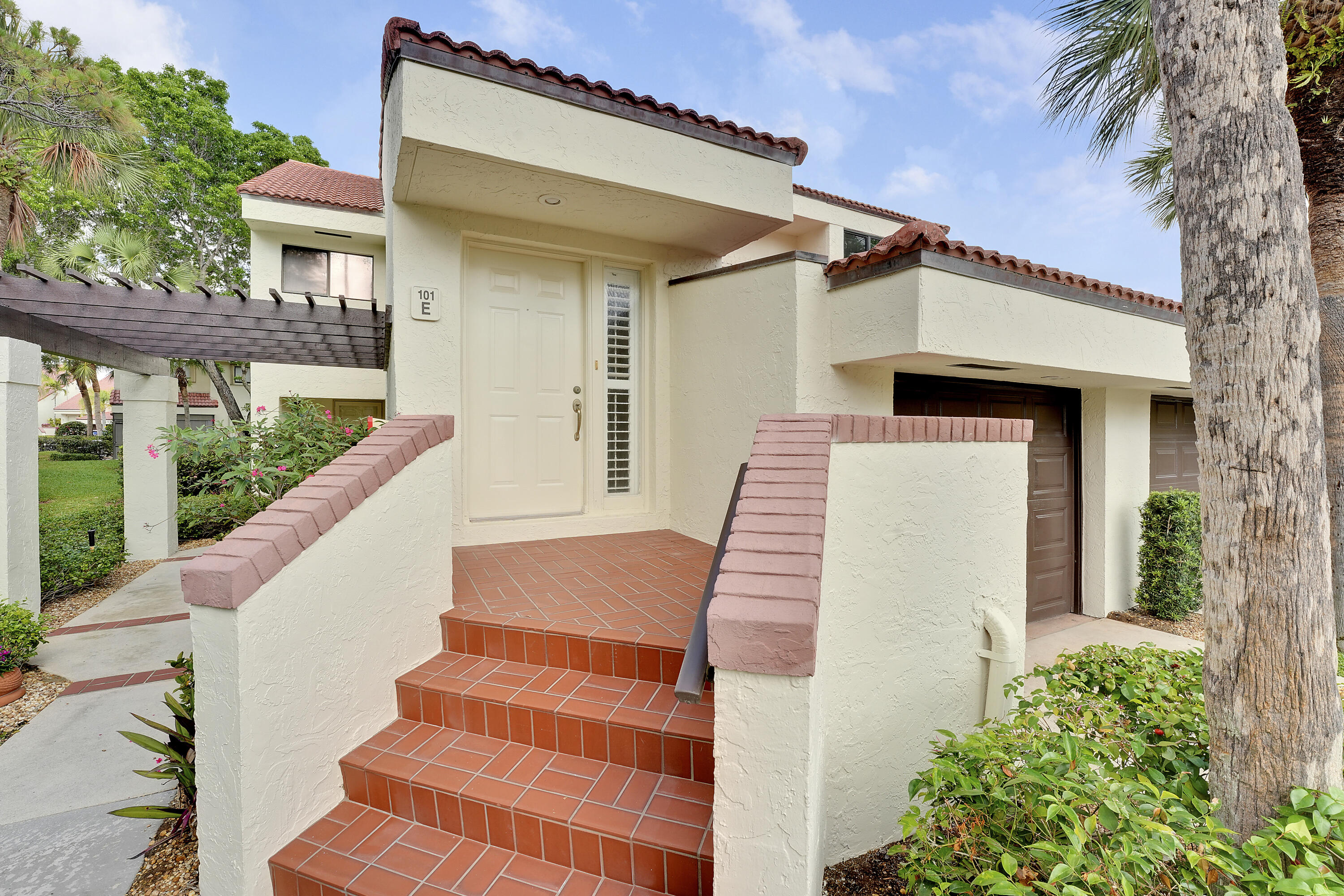 101 Sea Oats Drive E