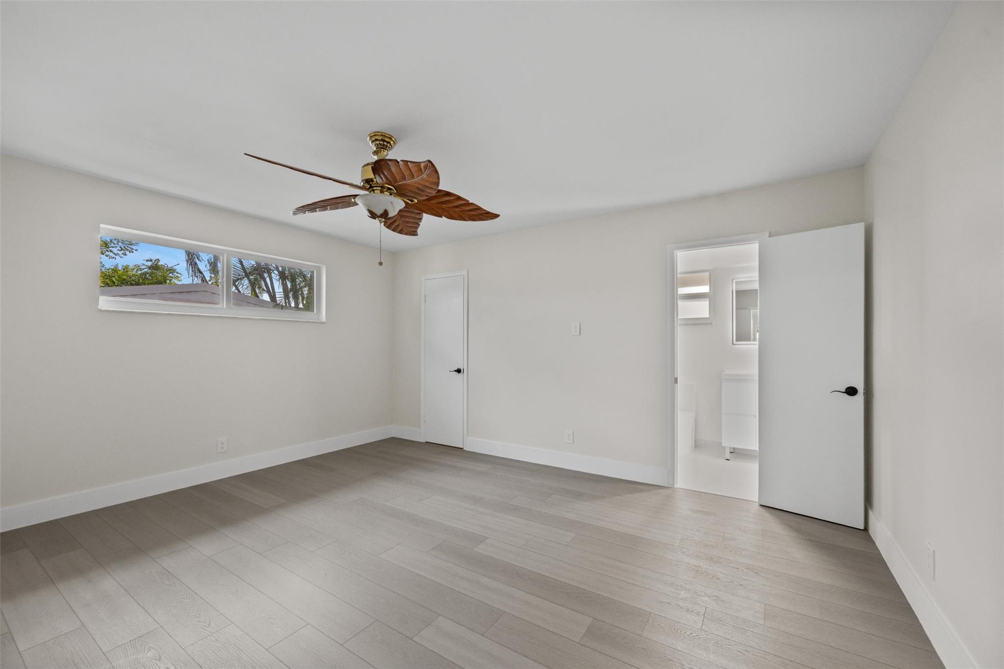 Hollywood Hills Second Ad - Residential