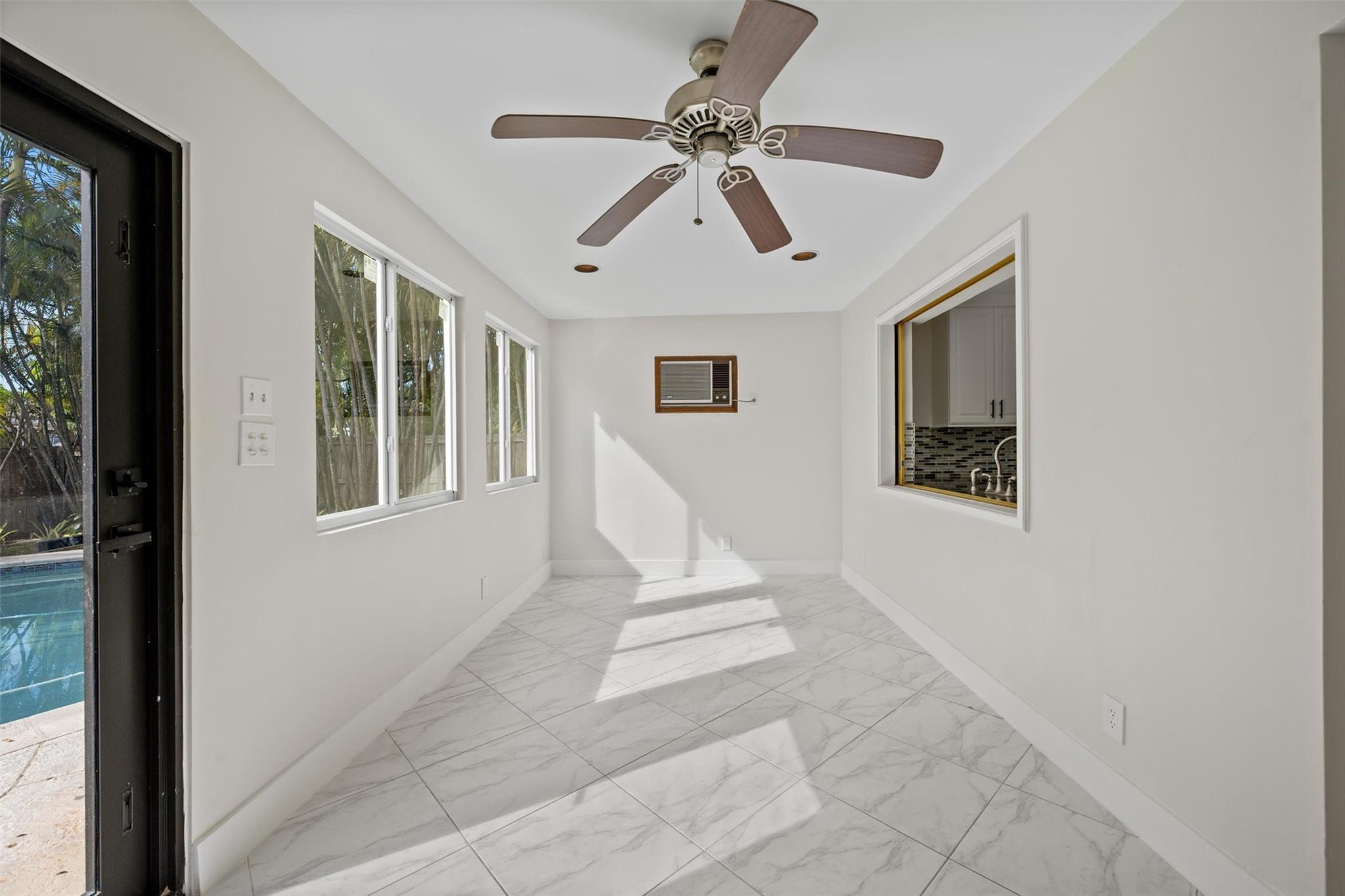 Hollywood Hills Second Ad - Residential