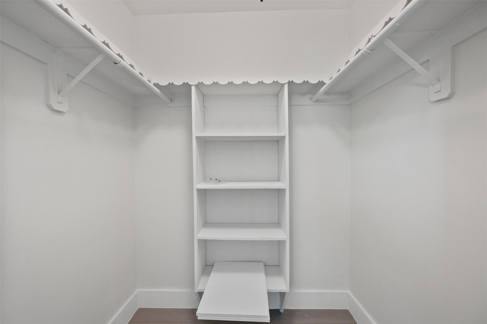 Hollywood Hills Second Ad - Residential