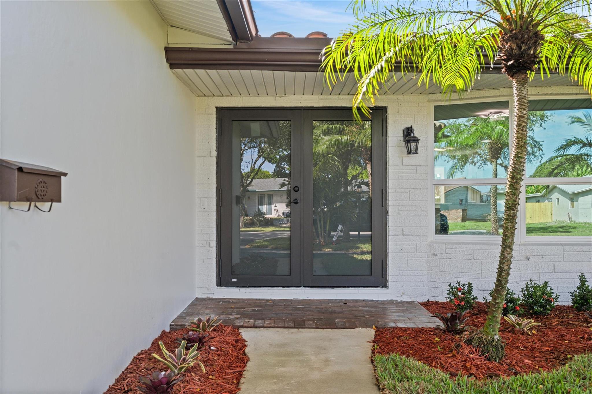 Hollywood Hills Second Ad - Residential