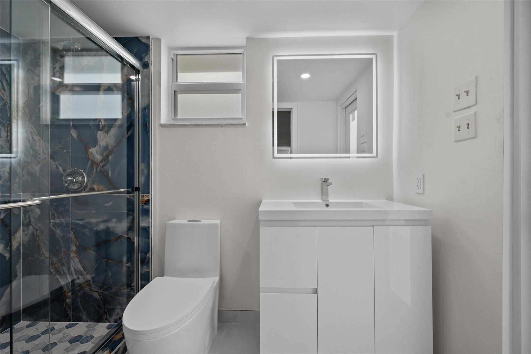 Hollywood Hills Second Ad - Residential