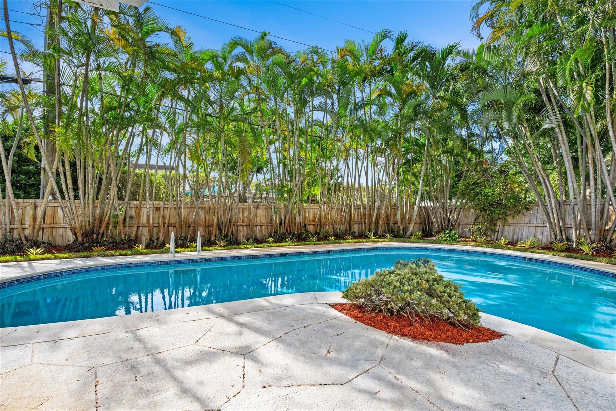 Hollywood Hills Second Ad - Residential