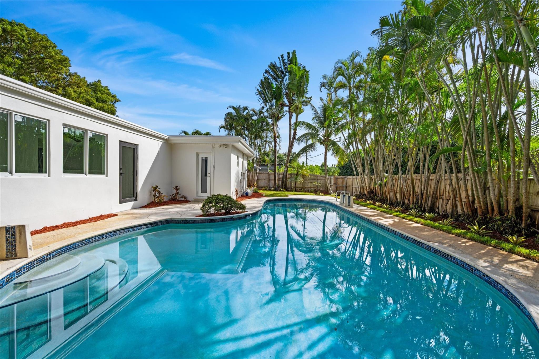 Hollywood Hills Second Ad - Residential