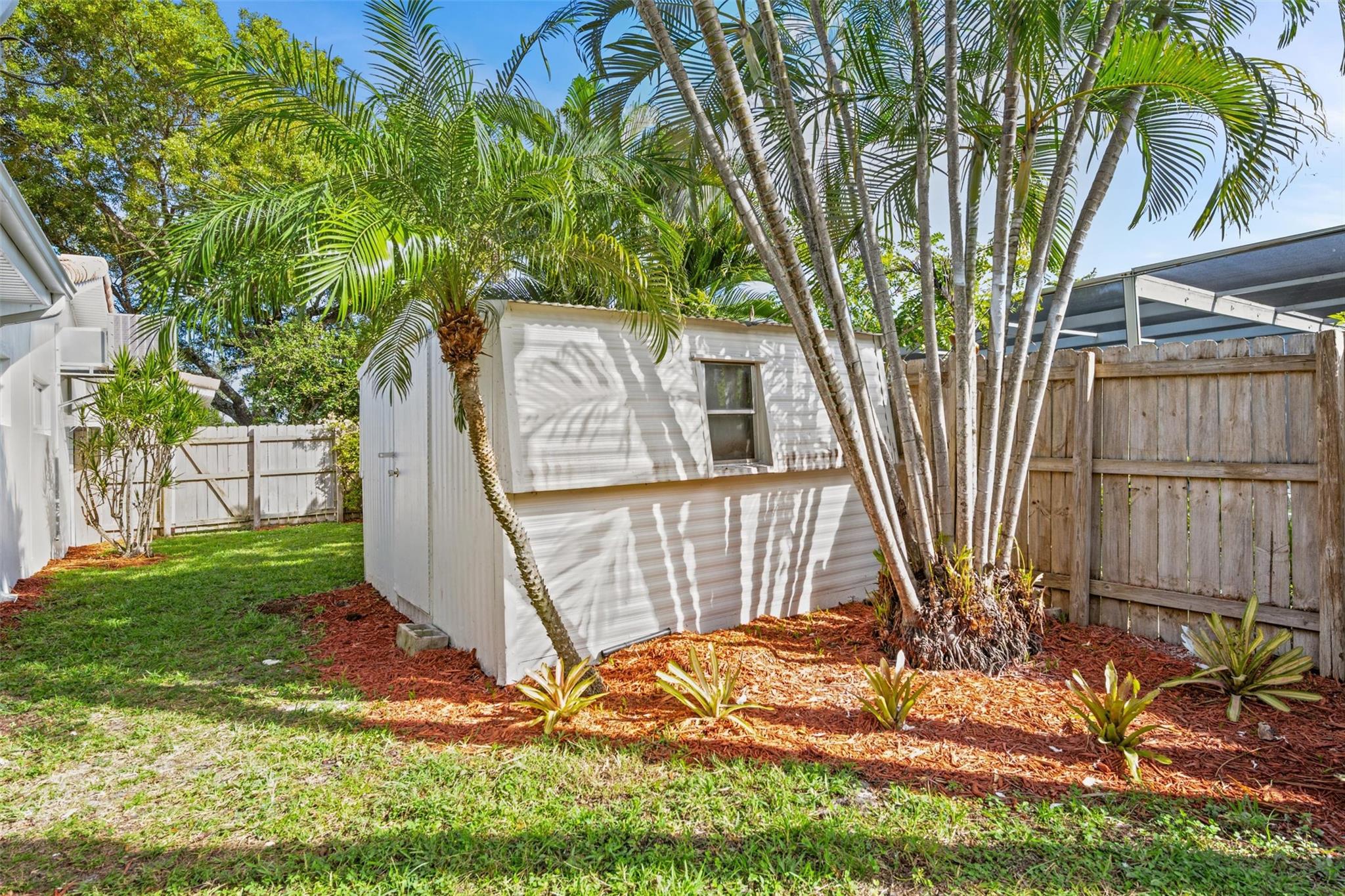 Hollywood Hills Second Ad - Residential