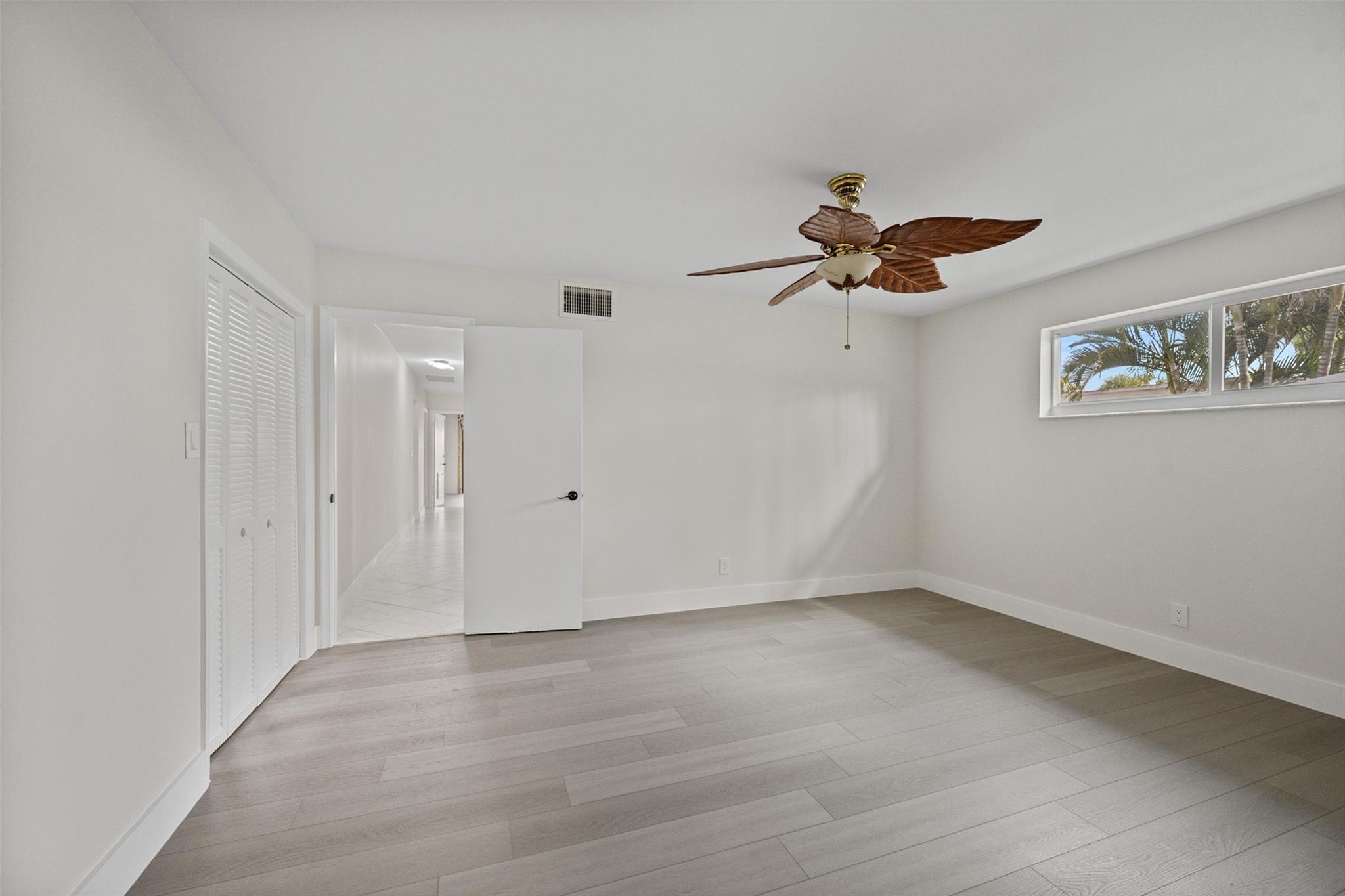 Hollywood Hills Second Ad - Residential