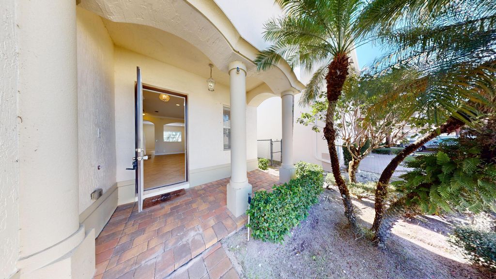 Photo of 1007 Grove Park Circle, Boynton Beach, FL 33436 (MLS # R11162905)