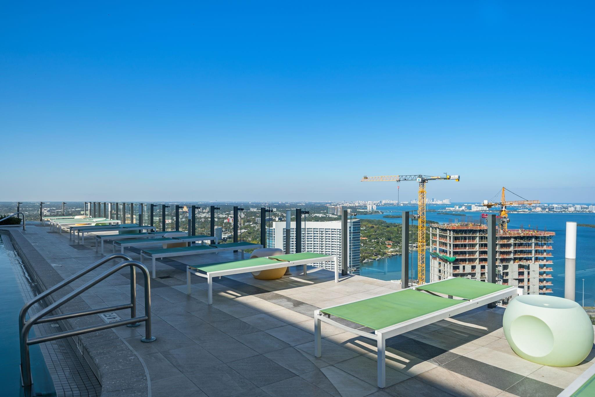 PARAISO BAYVIEWS CONDO - Residential Lease