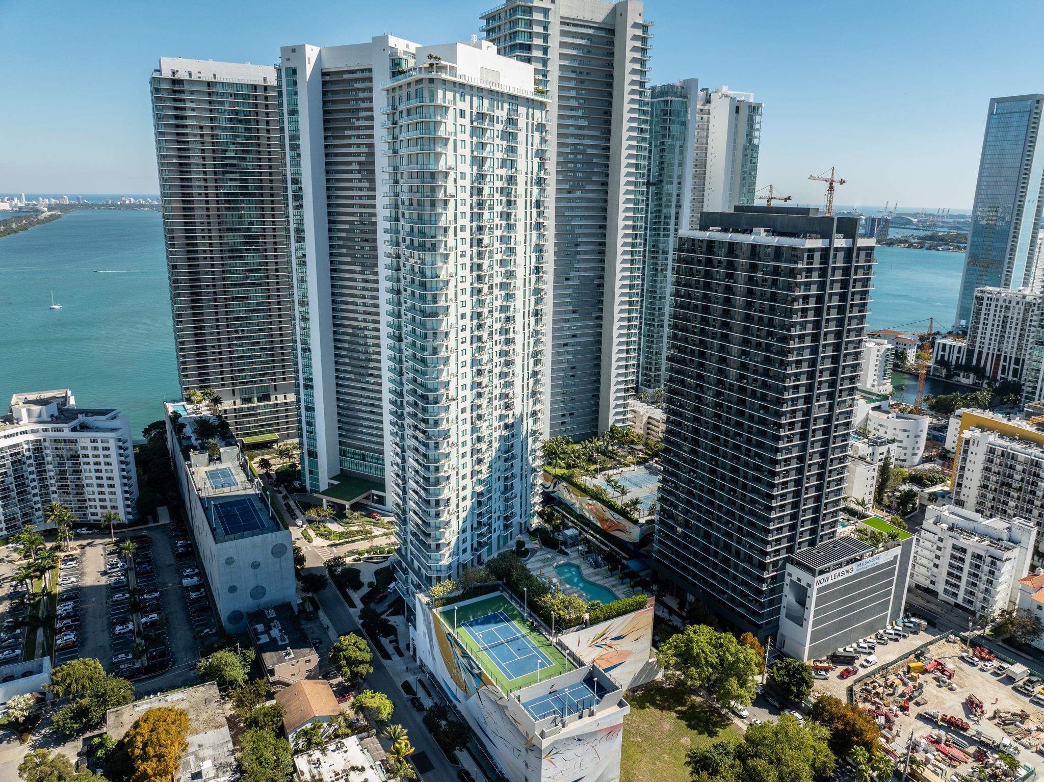 PARAISO BAYVIEWS CONDO - Residential Lease