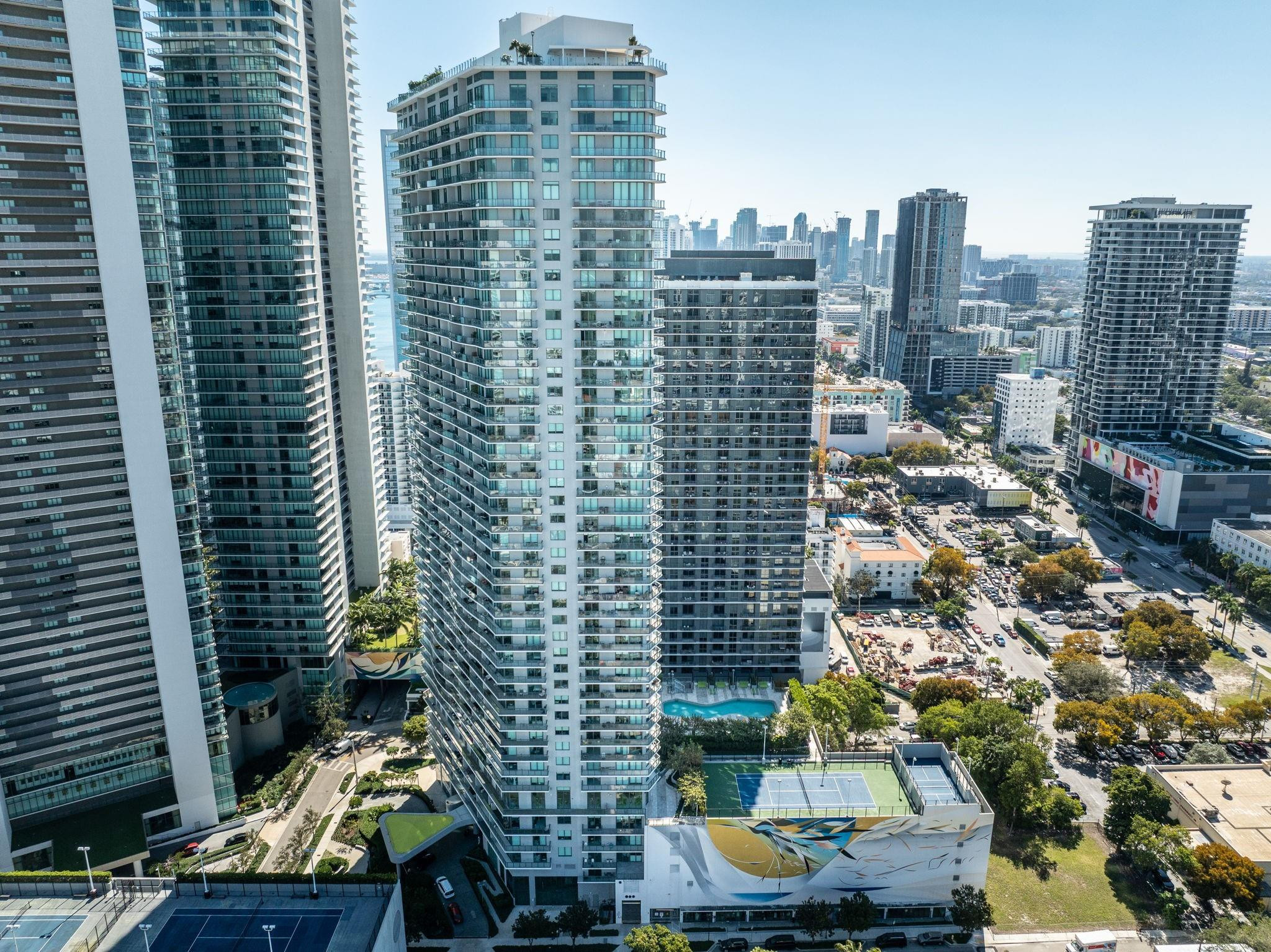 PARAISO BAYVIEWS CONDO - Residential Lease