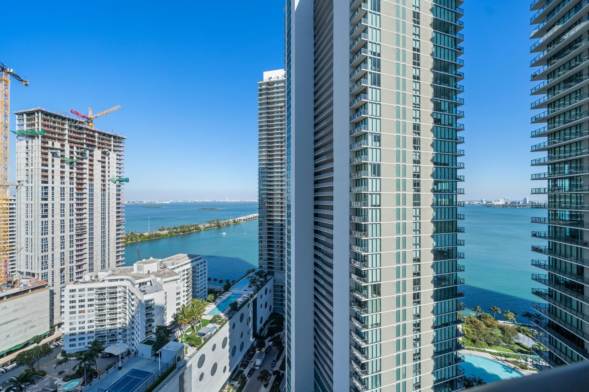 PARAISO BAYVIEWS CONDO - Residential Lease