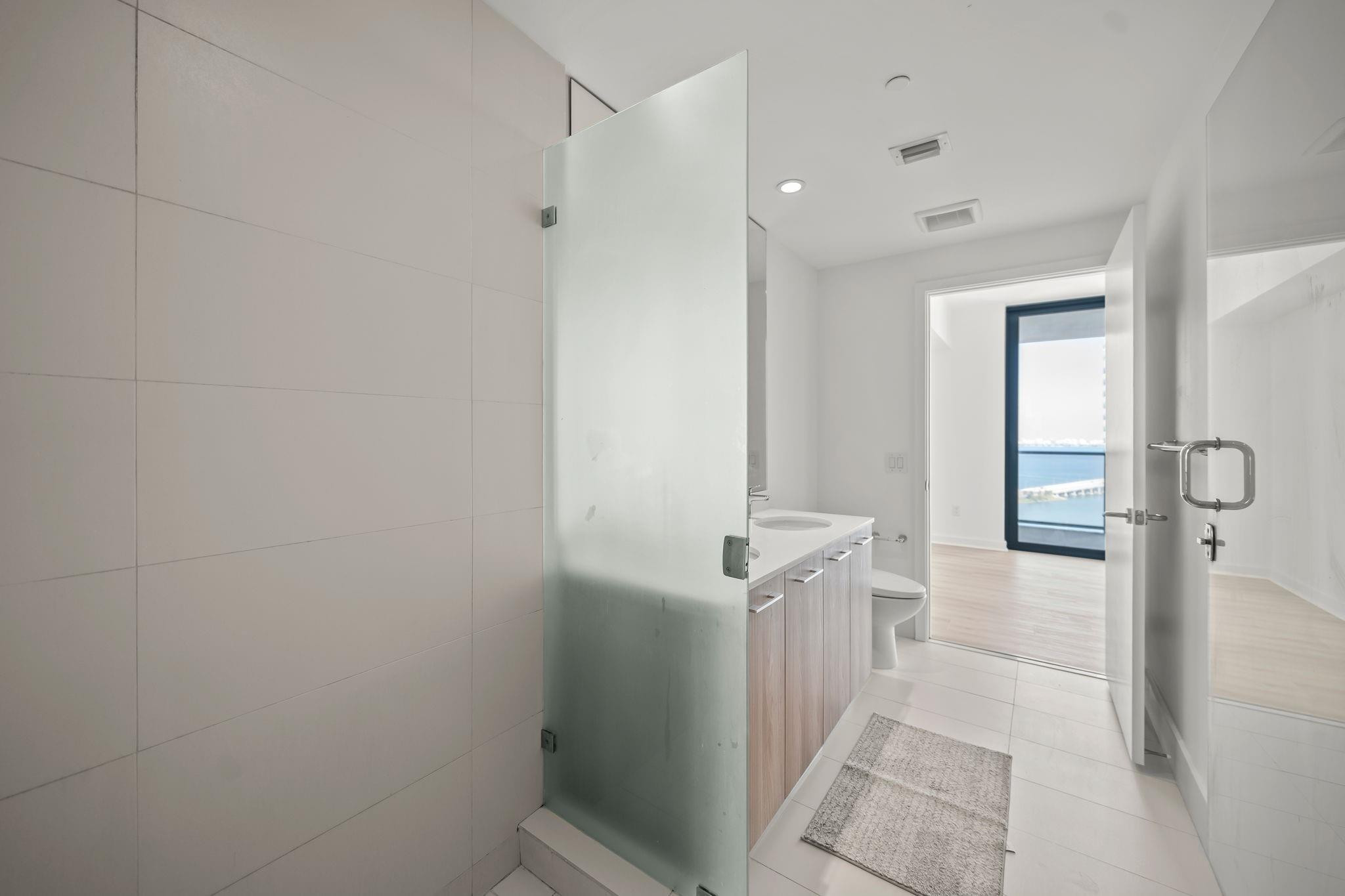 PARAISO BAYVIEWS CONDO - Residential Lease