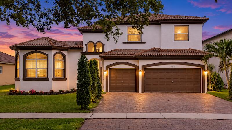 Photo of 2242 SW 130TH Terrace, Miramar, FL 33027 (MLS # B26083672)
