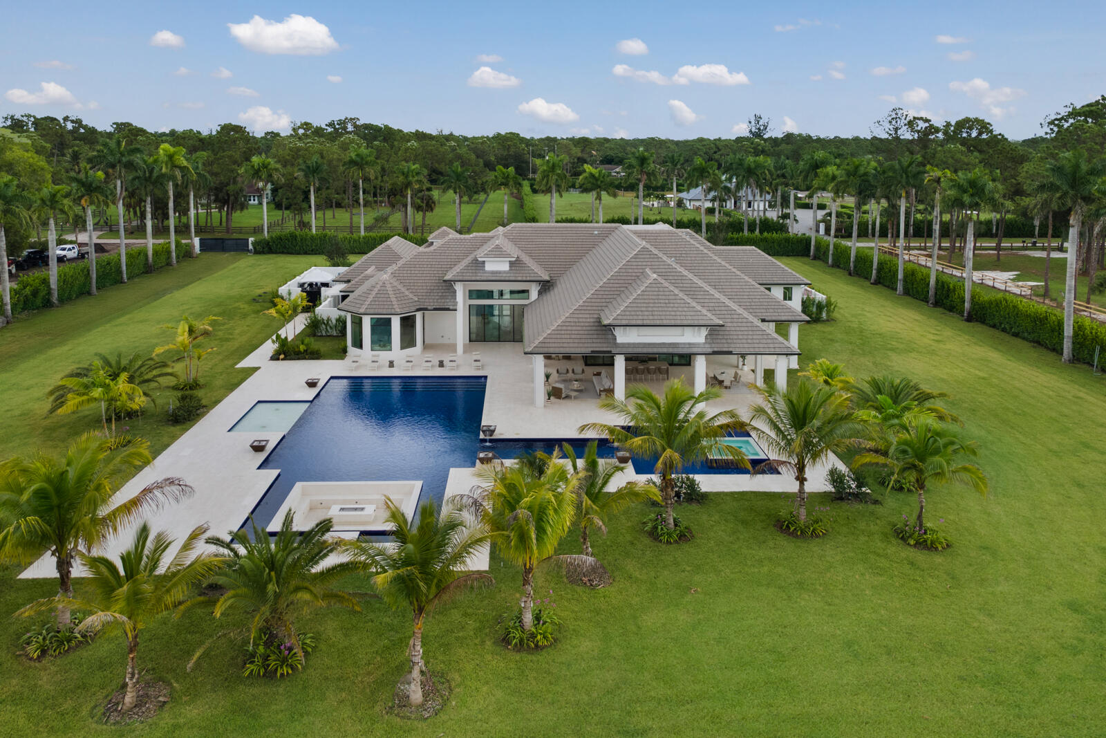 CALOOSA - Residential Lease