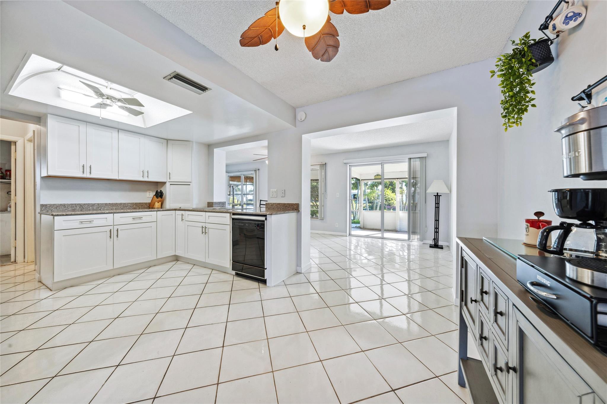 1675 NW 69th Ter