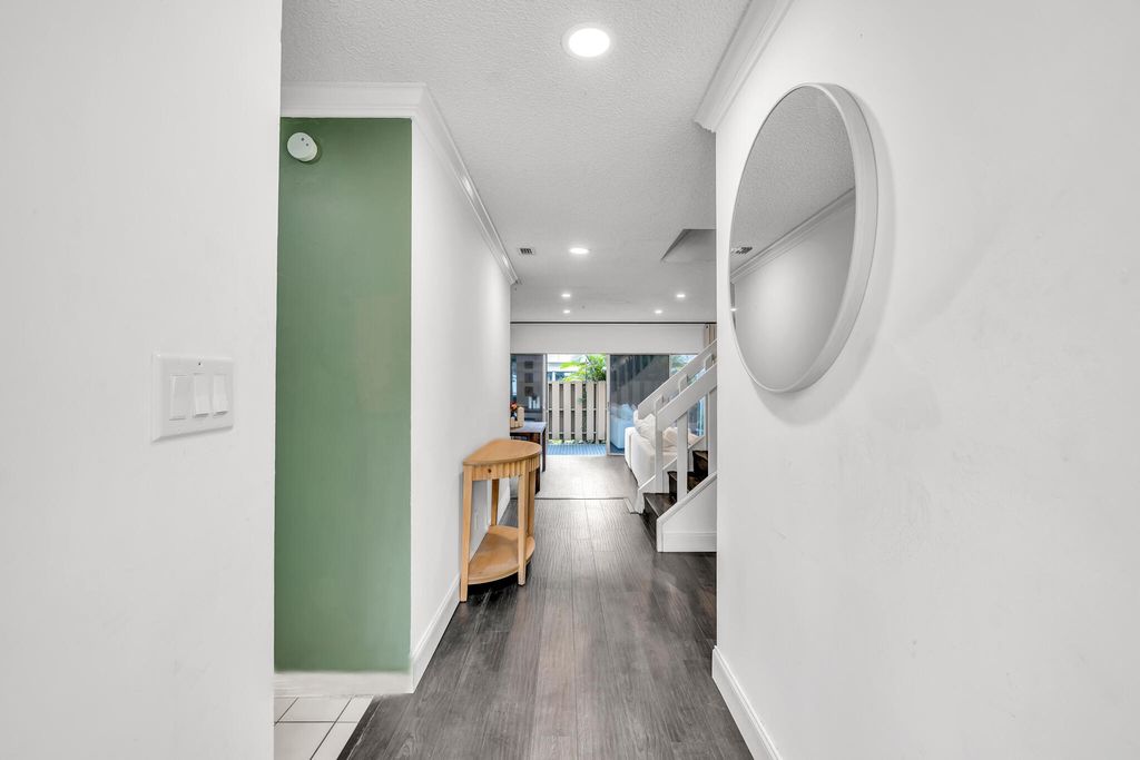 Photo of 881 NW 81 Way #3, Plantation, FL 33324 (MLS # R11160879)