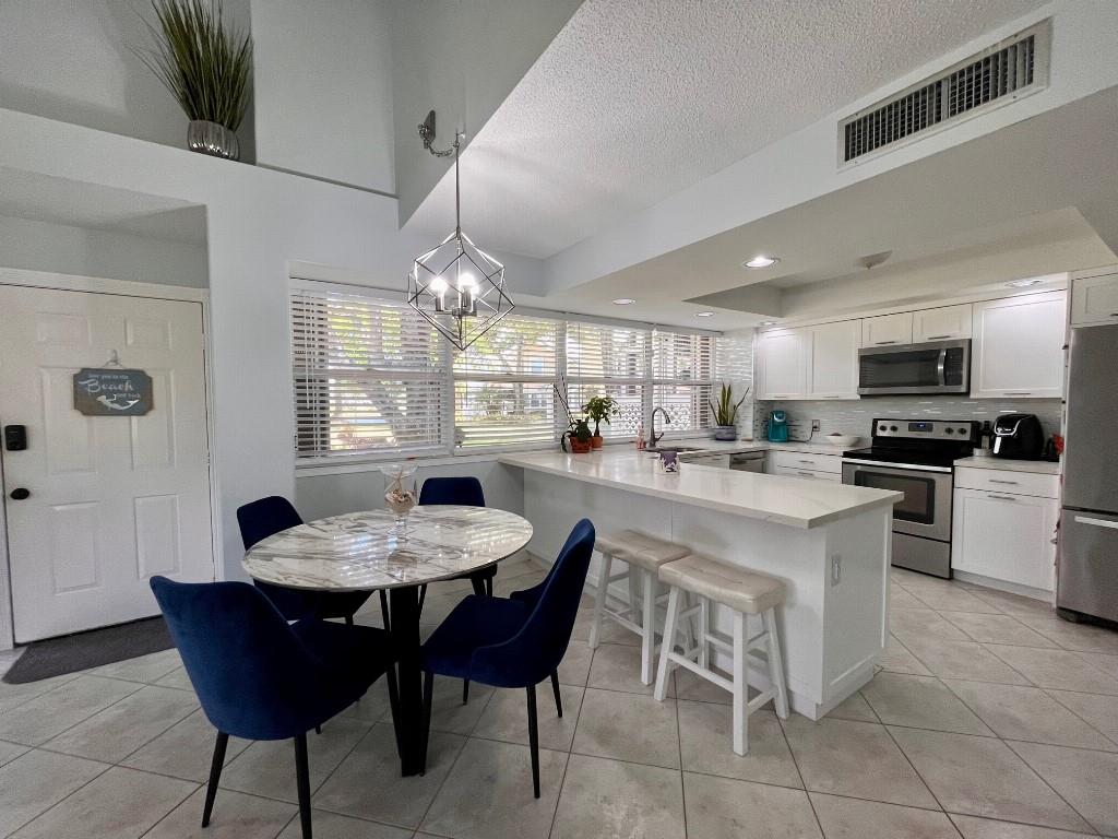 WELLESLEY AT BOYNTON - Residential