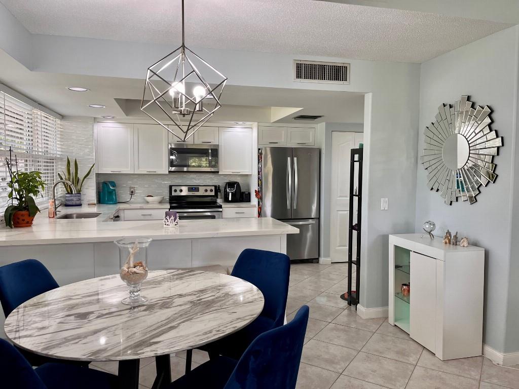 WELLESLEY AT BOYNTON - Residential