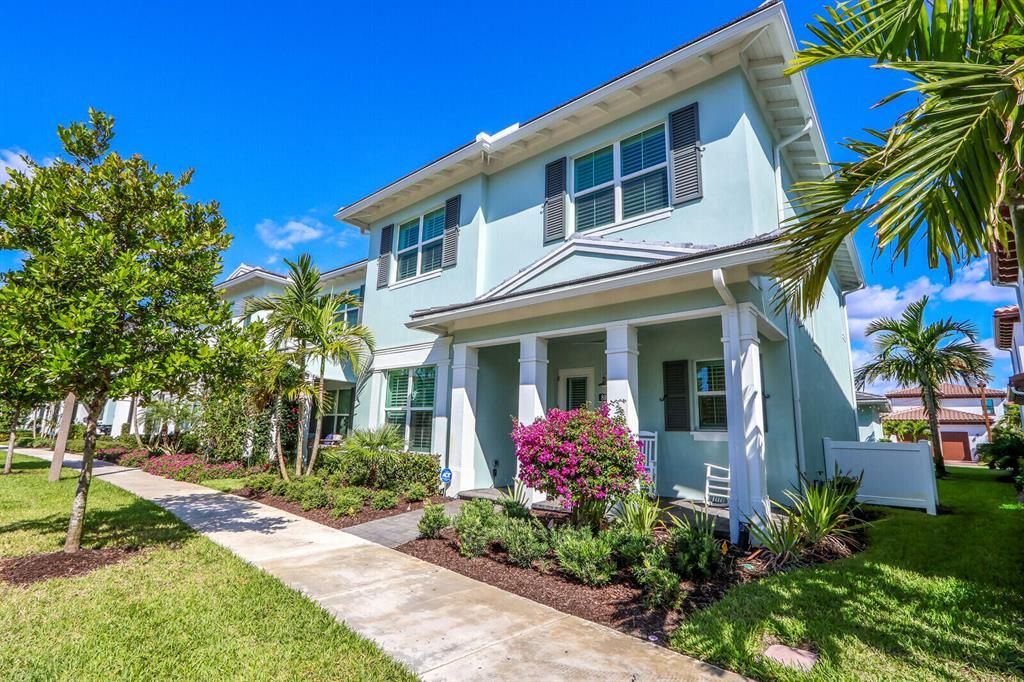 Photo of 8109 Hobbes Way, Palm Beach Gardens, FL 33418 (MLS # R10884827)