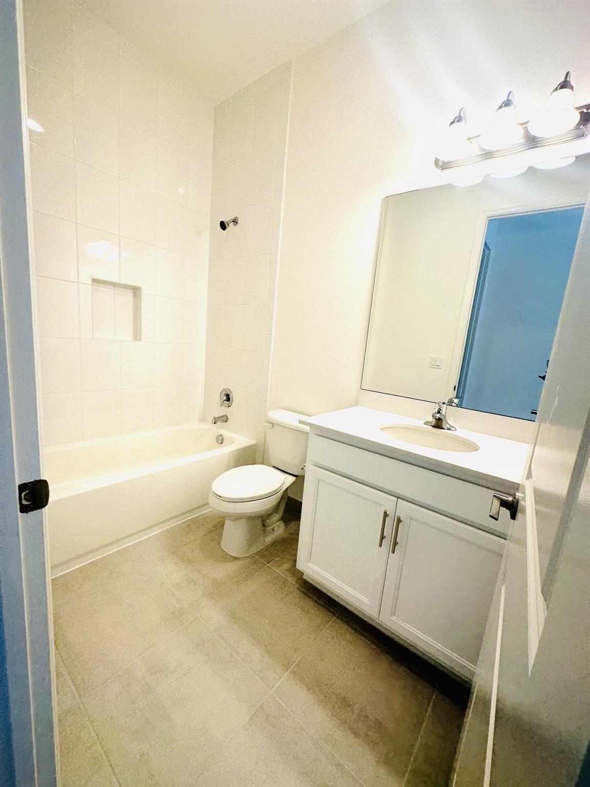RIVERLAND PARCEL B - PLAT - Residential Lease